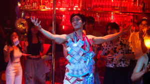 “ภูมิ ภูริพันธ์” ปลดล็อคขีดจำกัด ตัวเองฉาก Pole Dance เล่นดีจน “อัพ ภูมิพัฒน์” ชมหนักทำเจ้าตัวเขิน ใน รักแห่งสีลม “Love of Silom”